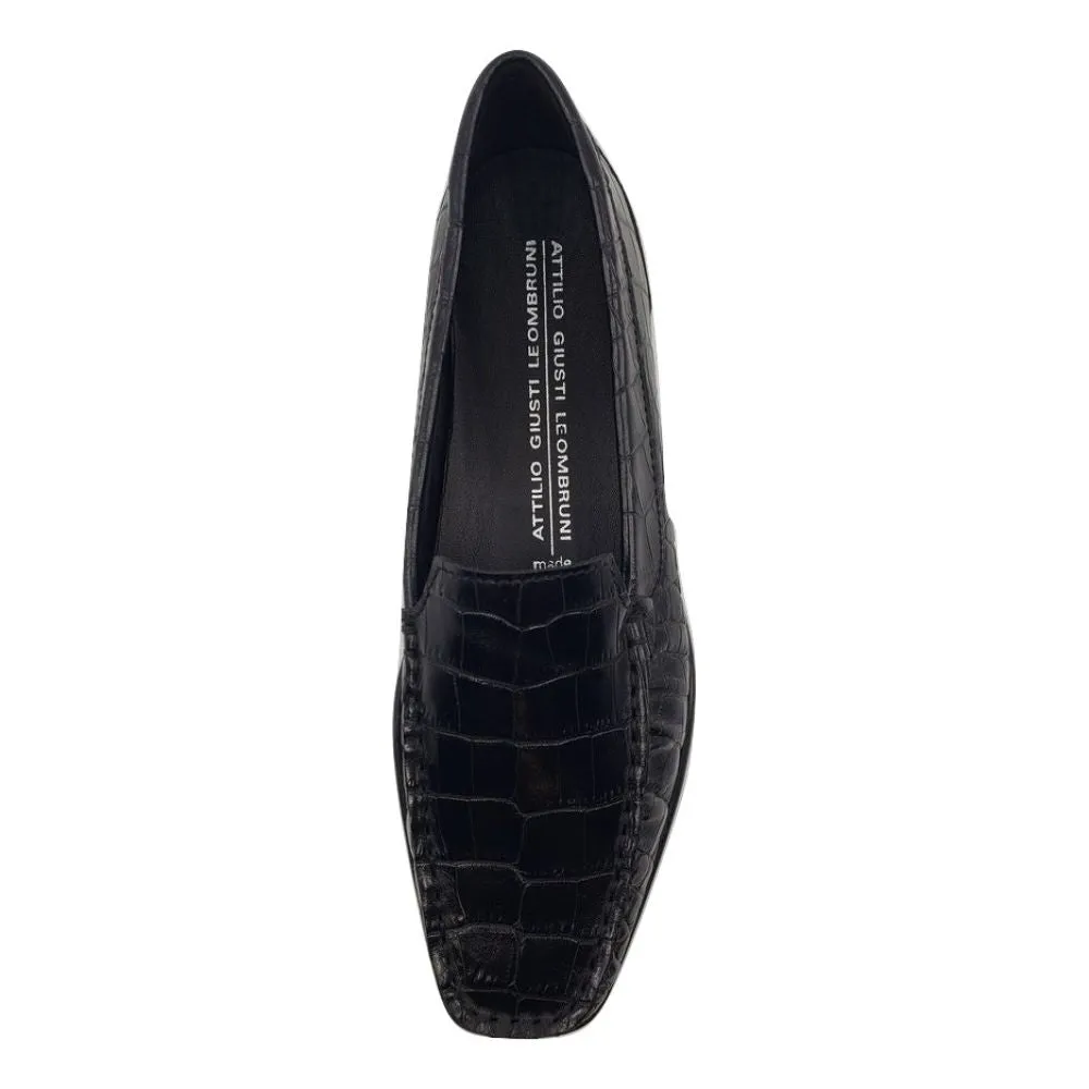 1139002 Vogue Black Crocodile Leather AGL Loafer Flats