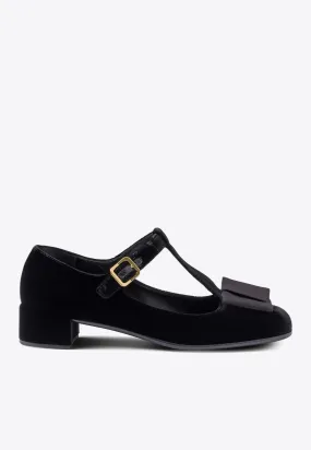 35 Bow Velvet Pumps