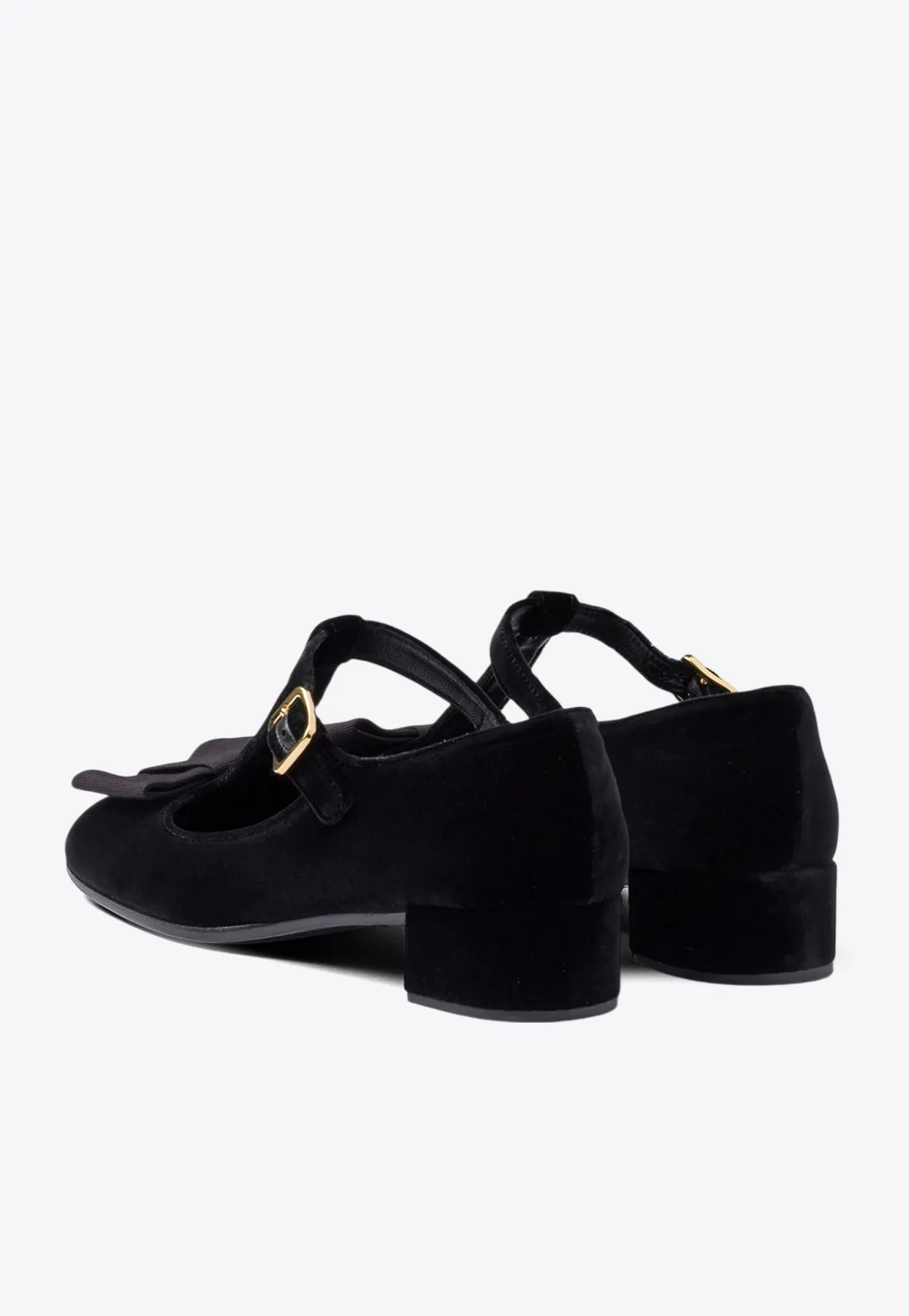 35 Bow Velvet Pumps