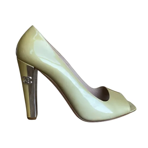 CHANEL Pale Yellow Patent Leather CC Logo Silver Heel Peep Toe Pumps, Size 41