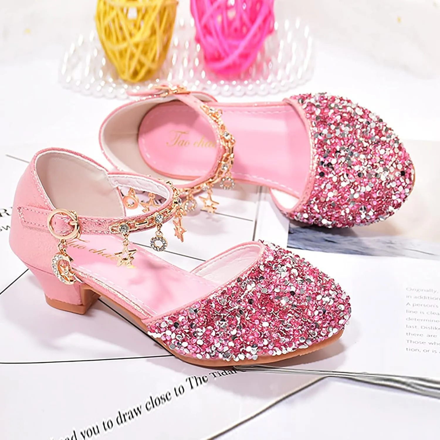 Girls Rhinestone Low Heeled Dress Shoes Glitter Sequins Party Dance Shoes Closed Toe Kids Mary Jane Sandals