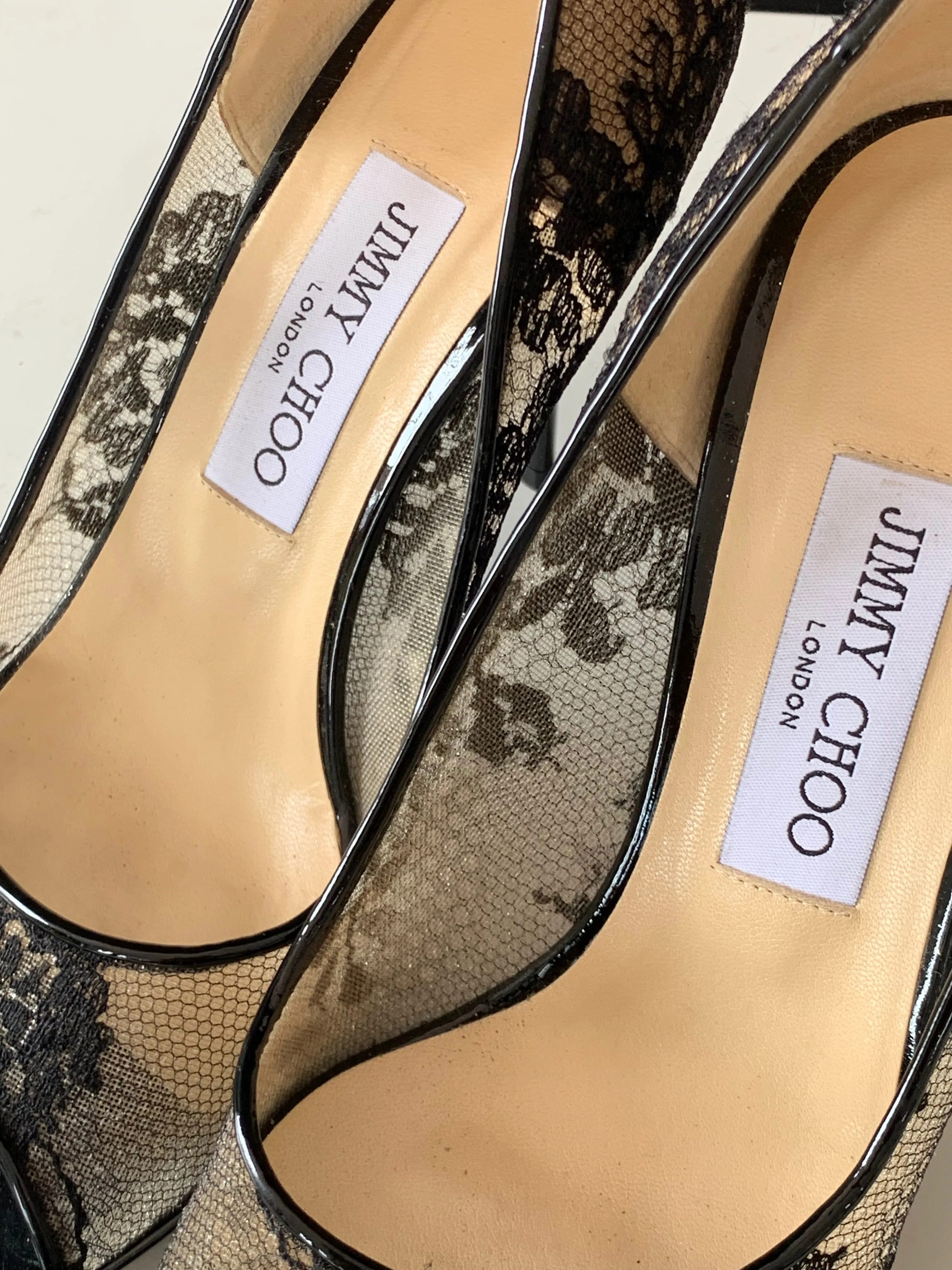<B>JIMMY CHOO</B> <BR>Luna Lace Peep Toe Pumps 37