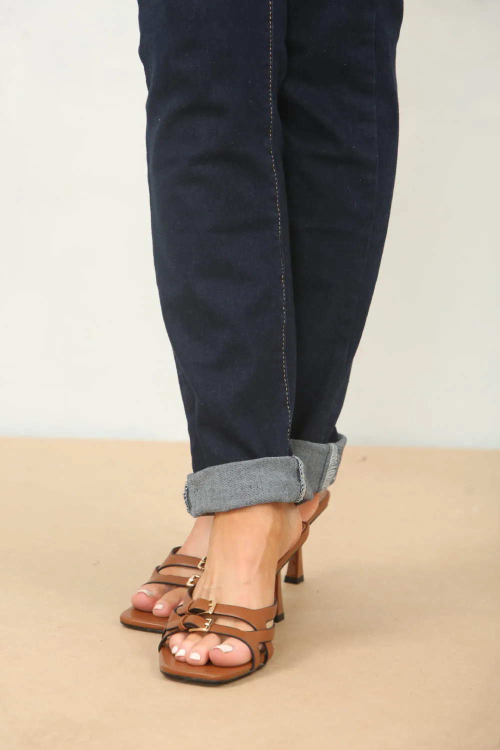 TAN CROSS OVER BUCKLE DETAIL LOW STRAP HEEL